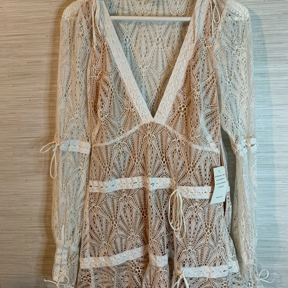 NWT LOVE AND LEMONS Lace Dress, Size Medium